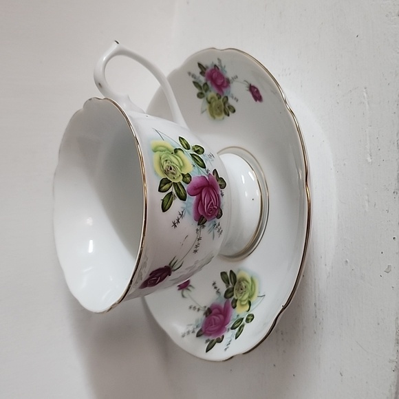 Vintage Bone China Pink and yellow Roses Teacup & Saucer -1970s - Picture 5 of 6